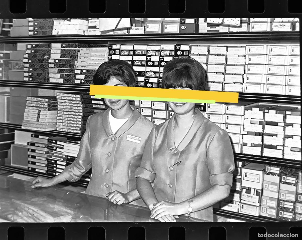 Photographie ancienne: Antiguo negativo de fotograf&iacute;a. Lanas Arag&oacute;n, dependienta. A&ntilde;os 60
