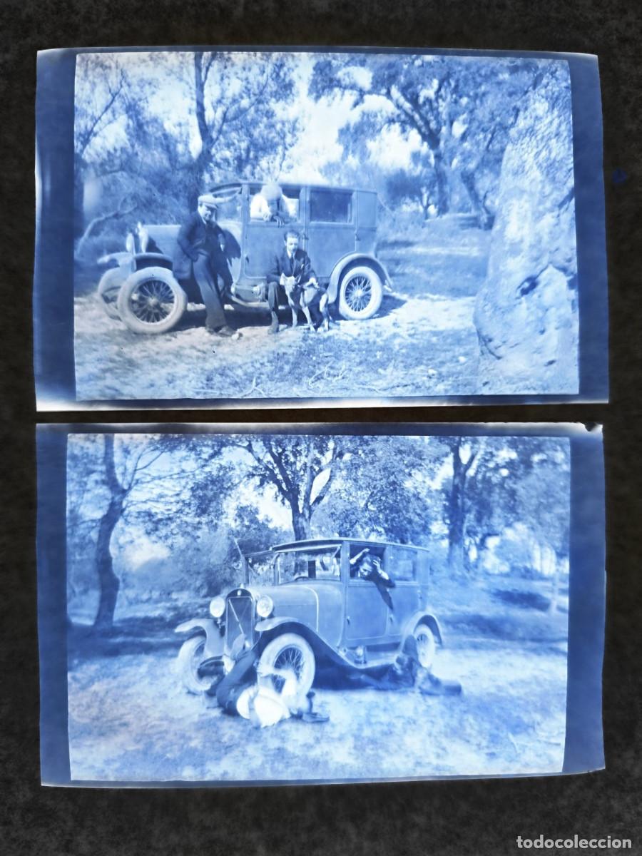 Fotograf&iacute;a antigua: COCHES ANTIGUOS, A&Ntilde;OS 20. EN EL CAMPO. 2 CLICHES NEGATIVOS CELULOIDE