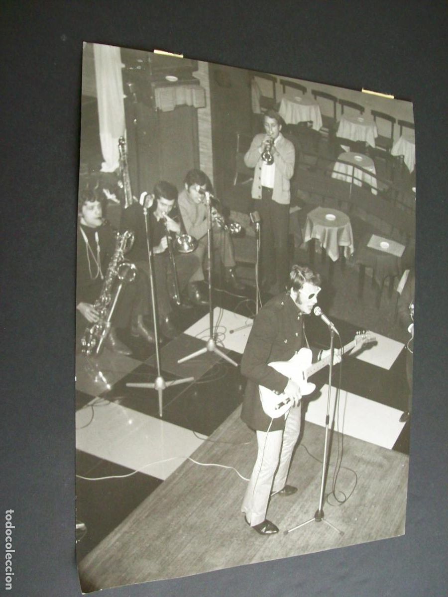 Fotograf&iacute;a antigua: JHONNY HALLYDAY CANTANTE ROCK AND ROLL FOTOGRAFIA ANTIGUA ORIGINAL A&Ntilde;OS 60 24 X 18 CMTS