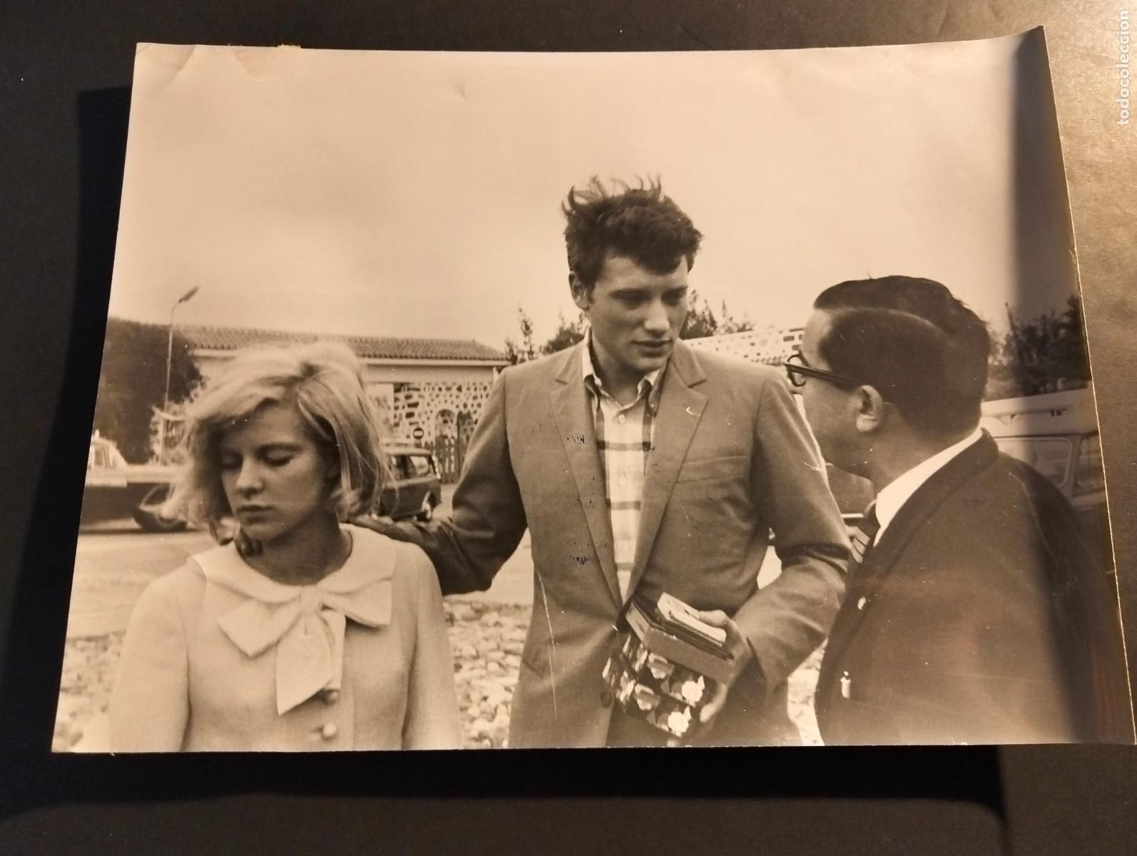 Fotografia antiga: JHONNY HALLYDAY CANTANTE ROCK ROLL SILVIE VARTAN FOTOGRAFIA ANTIGUA ORIGINAL A&Ntilde;OS 60 24 X 18 CMTS