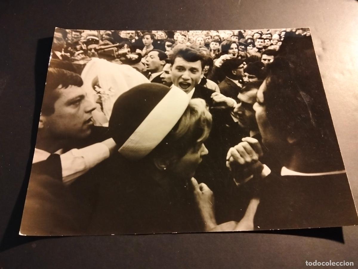 Fotografia antiga: JHONNY HALLYDAY CANTANTE ROCK ROLL SILVIE VARTAN FOTOGRAFIA ANTIGUA ORIGINAL A&Ntilde;OS 60 24 X 18 CMTS