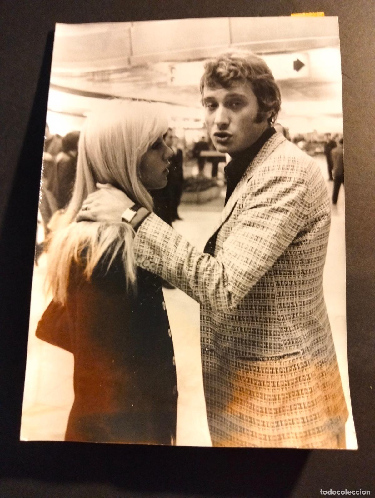 Antique Photography: JHONNY HALLYDAY CANTANTE ROCK ROLL SILVIE VARTAN FOTOGRAFIA ANTIGUA ORIGINAL A&Ntilde;OS 60 13 X 18 CMTS