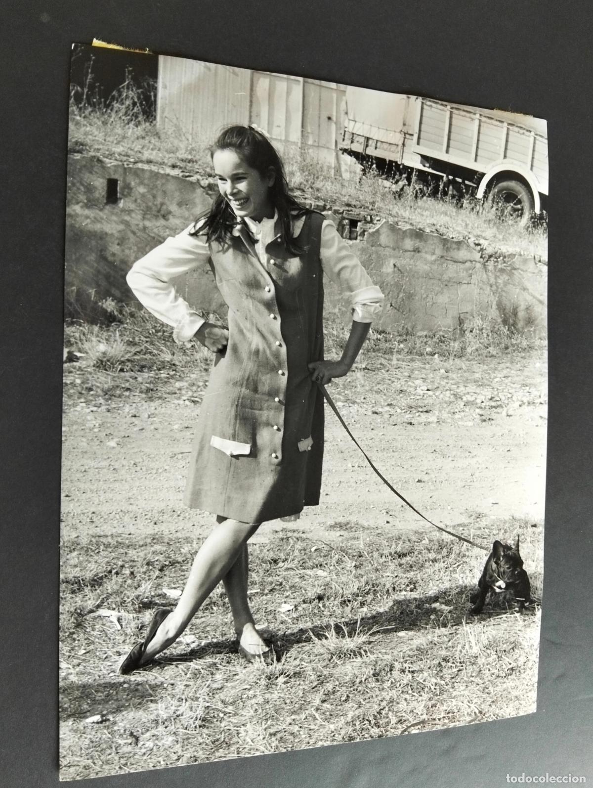 Fotograf&iacute;a antigua: GERALDINE CHAPLIN ACTRIZ FOTOGRAFIA ANTIGUA ORIGINAL A&Ntilde;OS 60 18 X 24 CM