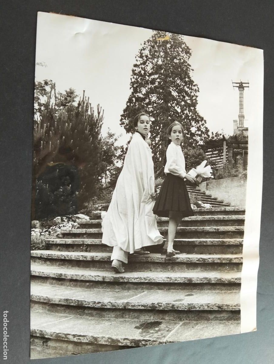 Fotograf&iacute;a antigua: GERALDINE CHAPLIN ACTRIZ FOTOGRAFIA ANTIGUA ORIGINAL A&Ntilde;OS 60 18 X 24 CM