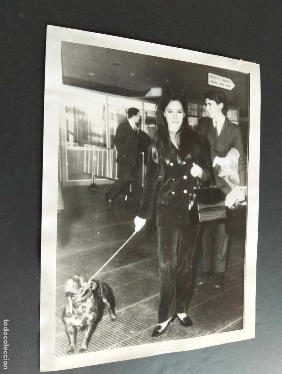 Fotograf&iacute;a antigua: GERALDINE CHAPLIN ACTRIZ FOTOGRAFIA ANTIGUA ORIGINAL A&Ntilde;OS 60 18 X 24 CM
