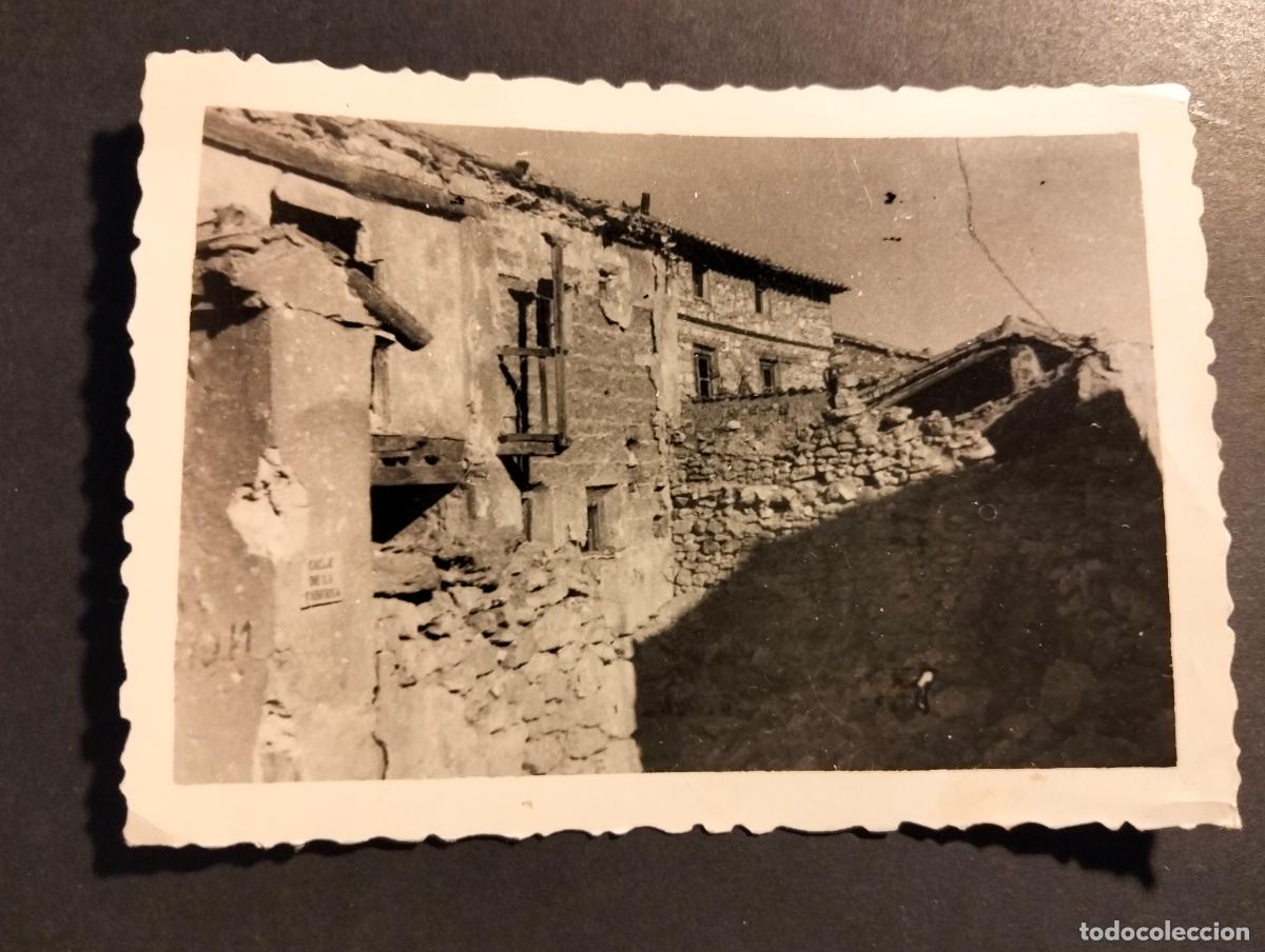 Fotograf&iacute;a antigua: IRUN GUIPUZCOA GUERRA CIVIL EDIFICIOS TRAS BOMBARDEO FOTOGRAFIA POR SOLDADO LEGION CONDOR 6 X 9 CM