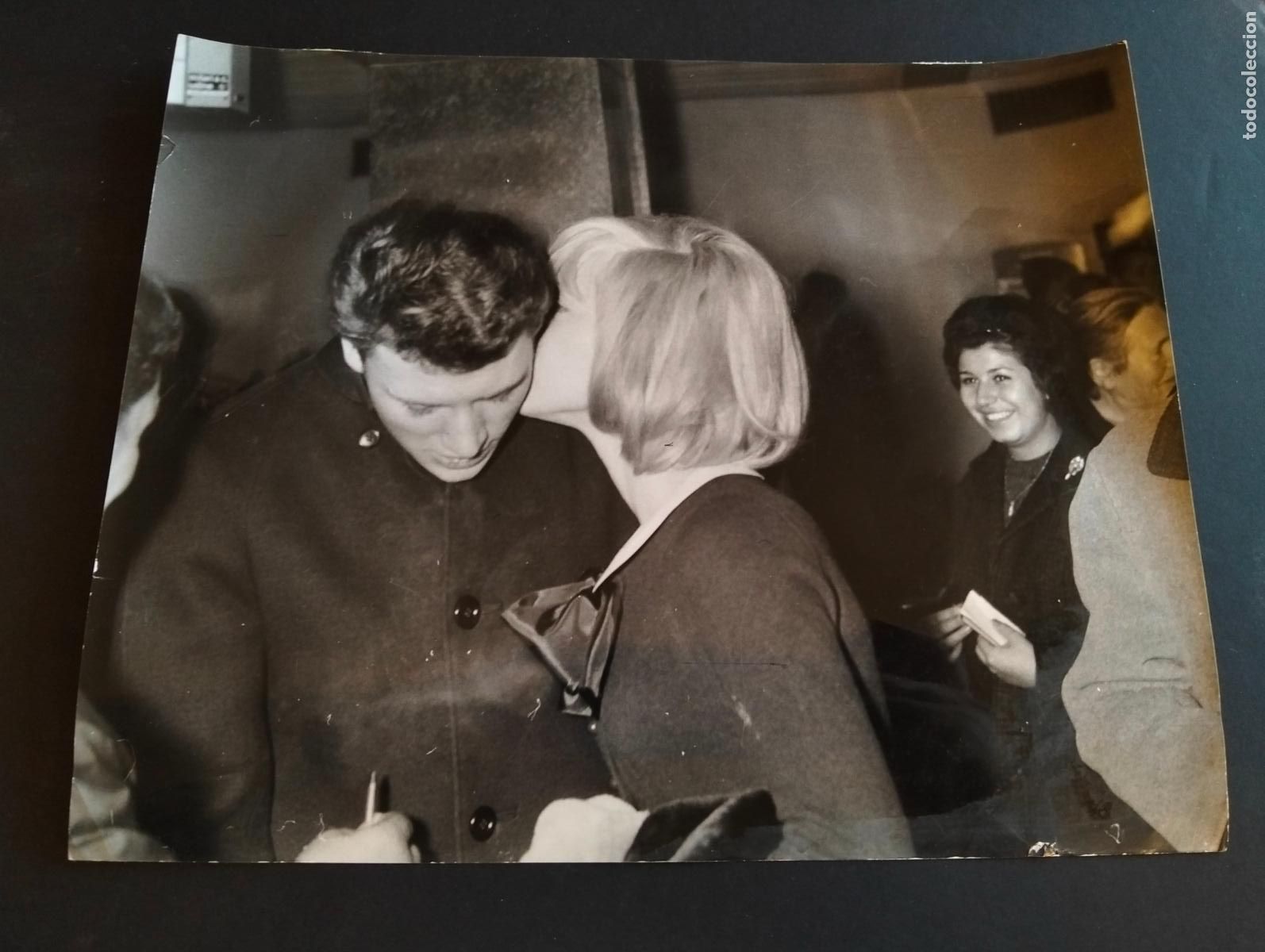 Alte Fotografie: JHONNY HALLYDAY CANTANTE ROCK ROLL SILVIE VARTAN FOTOGRAFIA ANTIGUA ORIGINAL A&Ntilde;OS 60 25.5 X 20 CMTS