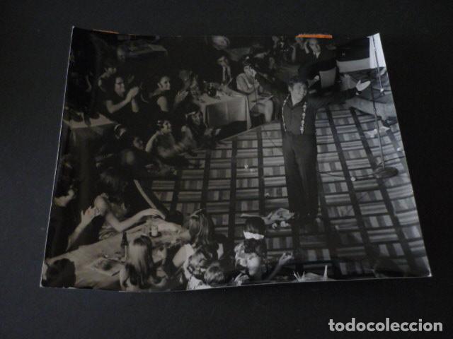 Fotograf&iacute;a antigua: RAPHAEL CANTANTE EN MEXICO ANTIGUA FOTOGRAFIA ORIGINAL A&Ntilde;OS 60 19 X 16 CM