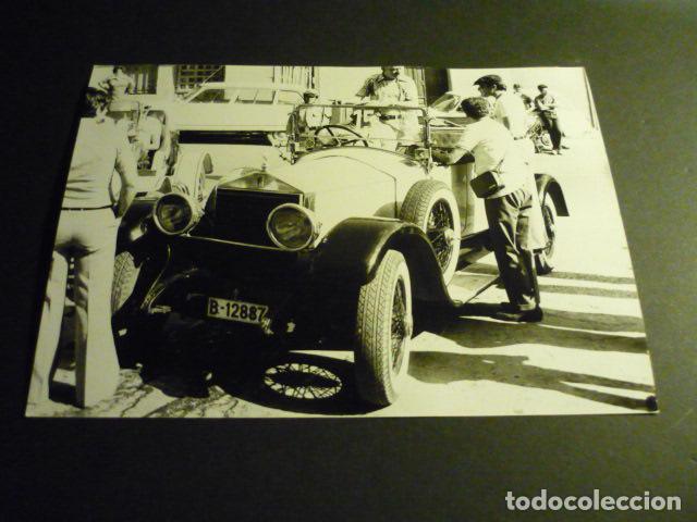 Fotograf&iacute;a antigua: VIII RALLYE COCHES RUTA DE DON QUIJOTE ANTIGUA FOTOGRAFIA ORIGINAL 18 X 12,5 CM