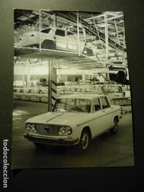 Fotograf&iacute;a antigua: FABRICA DE AUTOMOVILES LANCIA ITALIA ANTIGUA FOTOGRAFIA ORIGINAL 18 X 13 CM