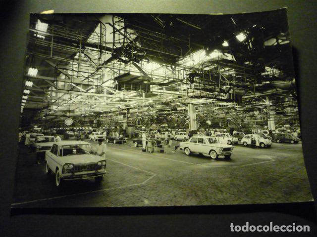 Fotograf&iacute;a antigua: FABRICA DE AUTOMOVILES FIAT MIRAFIORI ITALIA ANTIGUA FOTOGRAFIA ORIGINAL 18 X 24 CM