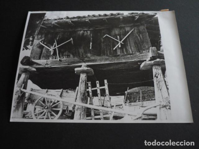 Antique Photography: ASTURIAS UN HORREO ANTIGUA FOTOGRAFIA 18 X 24 CM