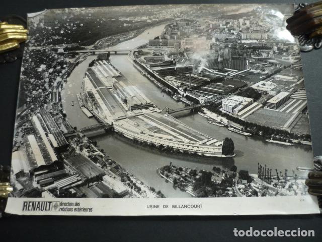 Fotograf&iacute;a antigua: FRANCIA FABRICA RENAULT BILLANCOURT 1973 ANTIGUA FOTOGRAFIA 17 X 23 CM