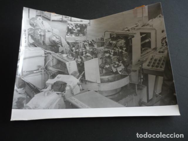 Fotograf&iacute;a antigua: FRANCIA FACTORIA AUTOMOVILES RENAULT ANTIGUA FOTOGRAFIA 24 X 18 CM