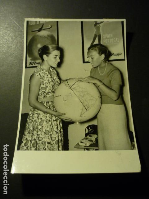 Fotograf&iacute;a antigua: AZAFATAS ESPA&Ntilde;OLAS DE LA COMPA&Ntilde;IA AEREA CANADIAN PACIFIC AIRLINES ANTIGUA FOTOGRAFIA 13 X 18 CM