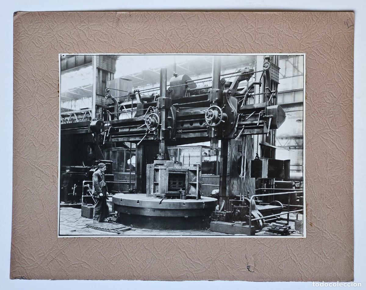Antique Photography: Interior de una f&aacute;brica., cuatro fotograf&iacute;as
