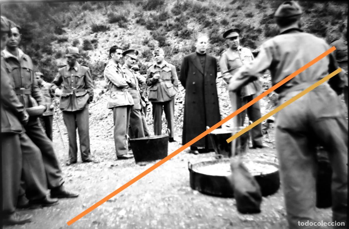 Photographie ancienne: Antiguo negativo de fotograf&iacute;a. Militares, falange, bando nacional. A&ntilde;os 30/40. Militar.