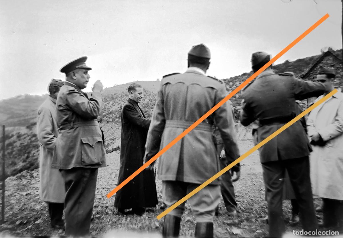 Antique Photography: Antiguo negativo de fotograf&iacute;a. Militares, falange, bando nacional. A&ntilde;os 30/40. Militar.