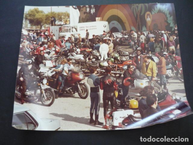 Fotograf&iacute;a antigua: ALICANTE I CONCENTRACION MOTOCICLETAS BMW 1982 FOTOGRAFIA 25 X 20 CM
