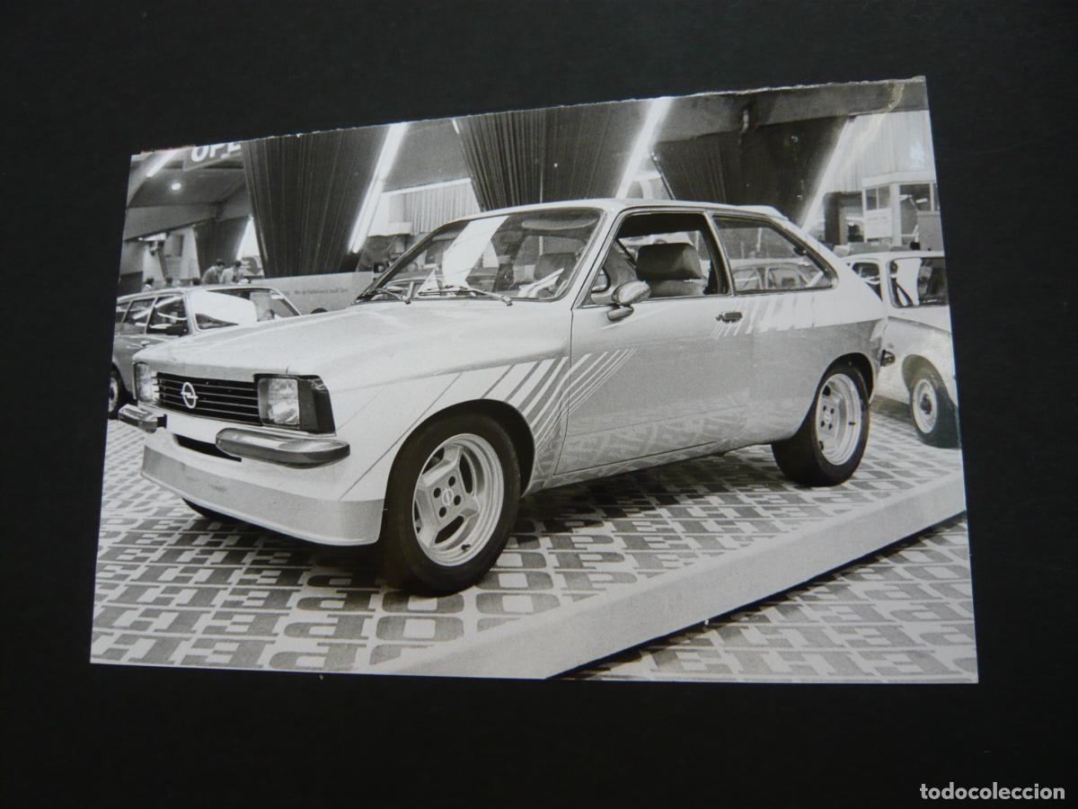 Fotografia antica: SALON DEL AUTOMOVIL DE GINEBRA 1978 AUTOMOVIL OPEL KADETT FOTOGRAFIA 12 X 18 CM
