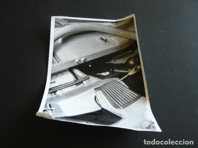 Fotograf&iacute;a antigua: AUTOMOVIL MARCA CITROEN DYANE 6 ANTIGUA FOTOGRAFIA 13 X 18 CM