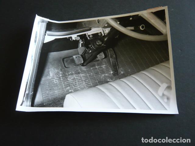 Fotograf&iacute;a antigua: AUTOMOVIL MARCA CITROEN DYANE 6 ANTIGUA FOTOGRAFIA 13 X 18 CM
