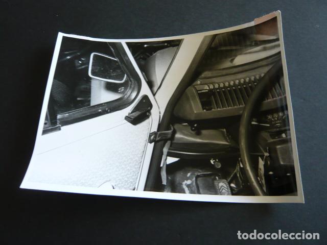 Fotograf&iacute;a antigua: AUTOMOVIL MARCA CITROEN DYANE 6 ANTIGUA FOTOGRAFIA 13 X 18 CM
