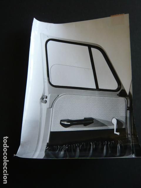 Fotograf&iacute;a antigua: AUTOMOVIL MARCA CITROEN DYANE 6 ANTIGUA FOTOGRAFIA 13 X 18 CM