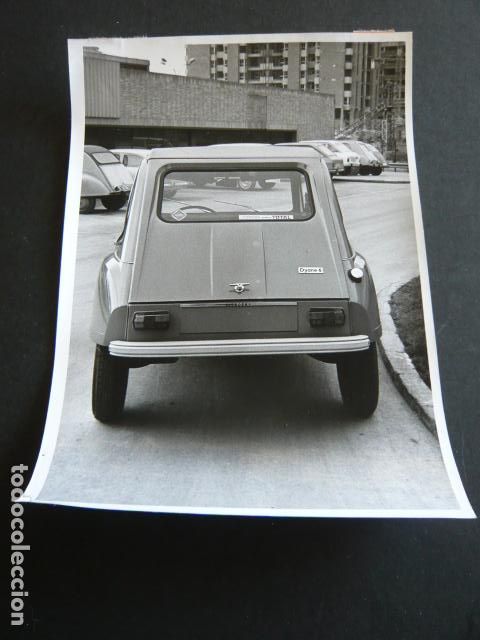 Fotograf&iacute;a antigua: AUTOMOVIL MARCA CITROEN DYANE 6 ANTIGUA FOTOGRAFIA 13 X 18 CM