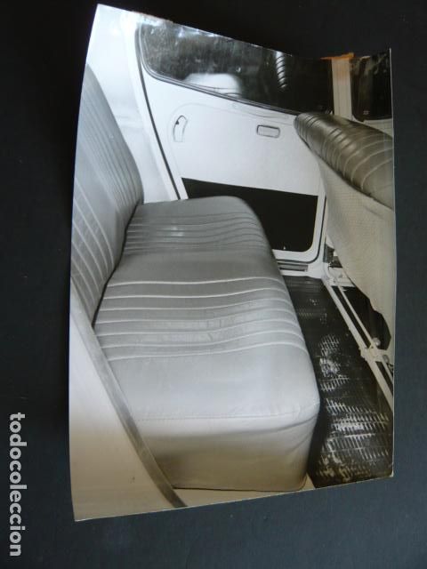 Fotograf&iacute;a antigua: AUTOMOVIL MARCA CITROEN DYANE 6 ANTIGUA FOTOGRAFIA 1968 24 X 18 CM