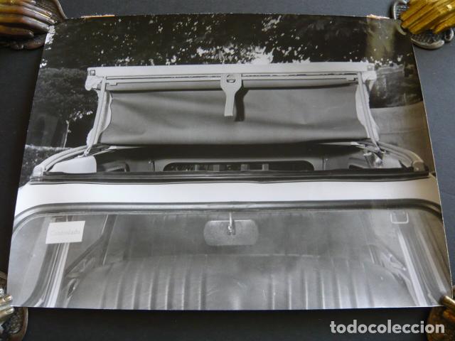 Fotograf&iacute;a antigua: AUTOMOVIL MARCA CITROEN DYANE 6 ANTIGUA FOTOGRAFIA 1968 24 X 18 CM