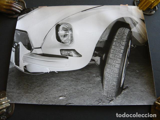 Fotograf&iacute;a antigua: AUTOMOVIL MARCA CITROEN DYANE 6 ANTIGUA FOTOGRAFIA 1968 24 X 18 CM