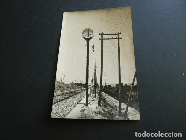 Fotograf&iacute;a antigua: FERROCARRIL ESPA&Ntilde;A DETALLE DE UNA VIA ANTIGUA FOTOGRAFIA 9 X 14 CM