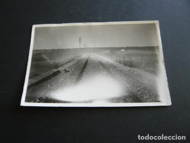 Fotograf&iacute;a antigua: LINEA DE FERROCARRIL A IDENTIFICAR ANTIGUA FOTOGRAFIA 9,5 X 14,5 CM
