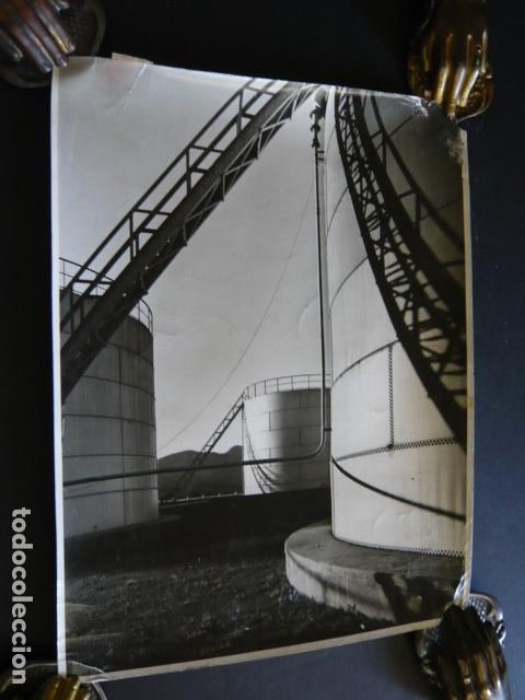 Fotografia antica: ESCOMBRERAS CARTAGENA MURCIA REFINERIA DE PETROLEO ANTIGUA FOTOGRAFIA 18 X 24 CM