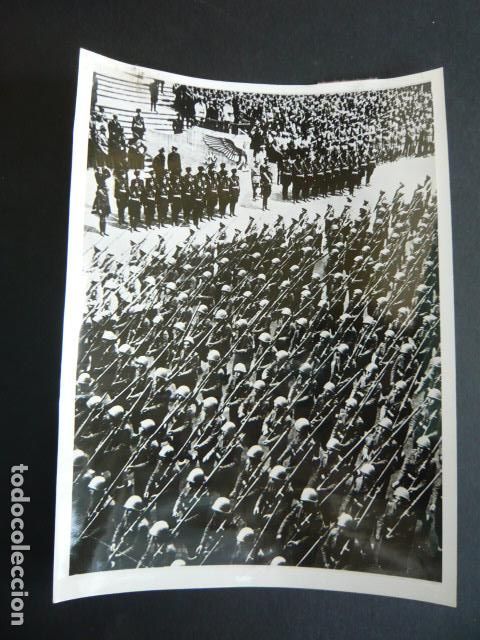Fotograf&iacute;a antigua: REGRESO VOLUNTARIOS ITALIANOS GUERRA CIVIL ESPA&Ntilde;OLA FASCISMO ITALIA ANTIGUA FOTOGRAFIA 15 X 20,5 CM