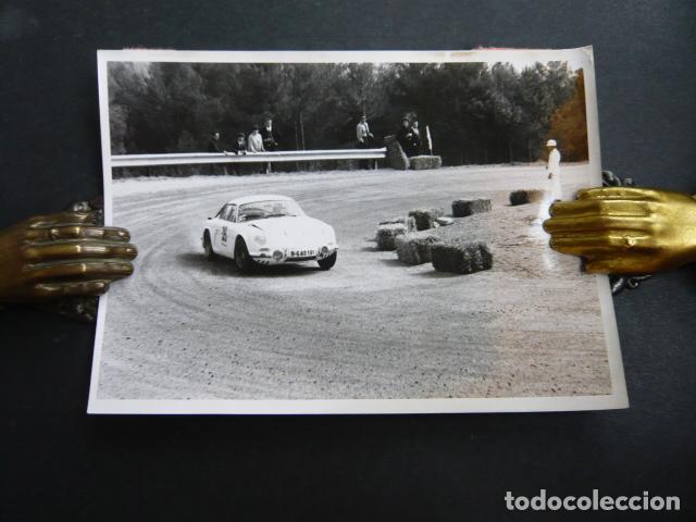 Fotograf&iacute;a antigua: II CARRERA EN CUESTA A SAN BARTOLOME DEL GRAU AUTOMOVILISMO 1970 FOTOGRAFIA ORIGINAL 18 X 12 CM