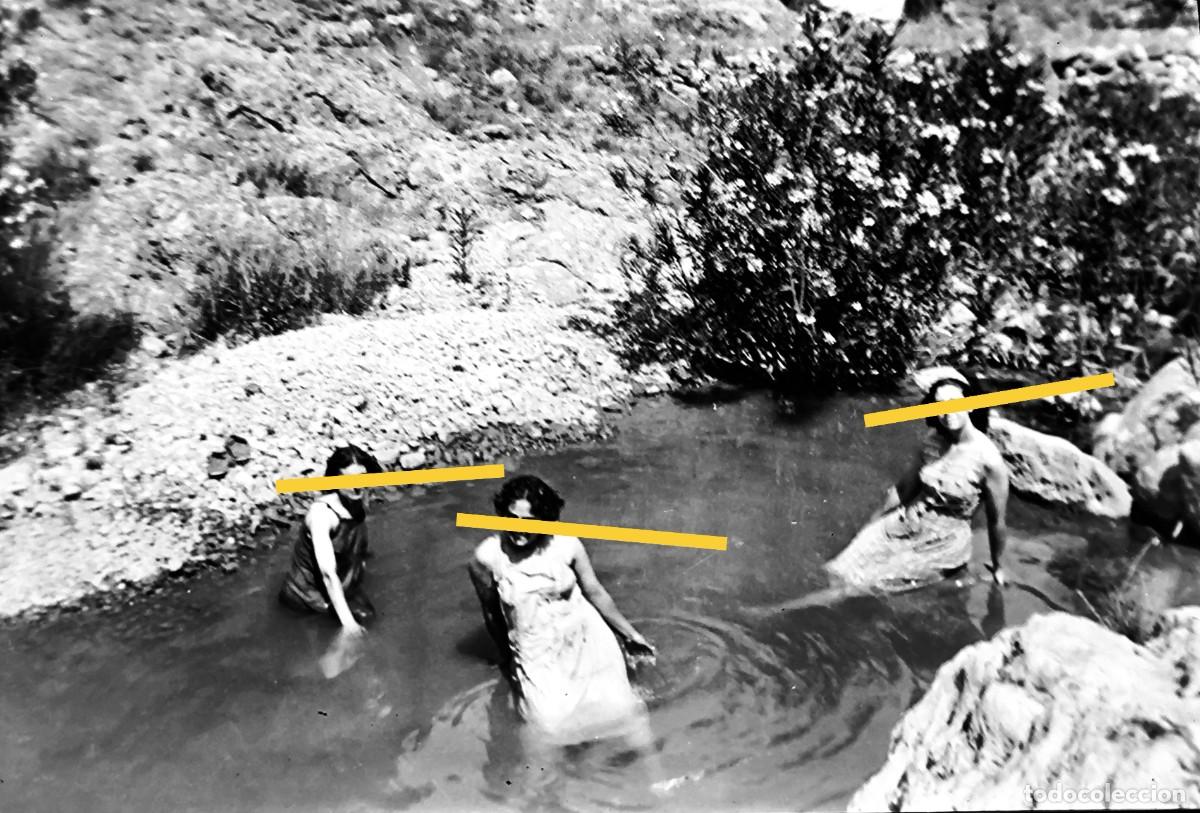 Antique Photography: Antiguo negativo de fotograf&iacute;a. A&ntilde;os 30.