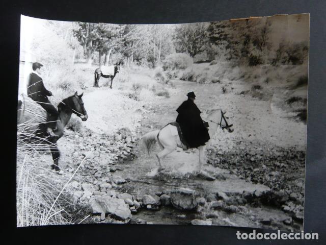 Fotograf&iacute;a antigua: ATIENZA GUADALAJARA FIESTA DE LA CABALLADA ANTIGUA FOTOGRAFIA ORIGINAL 18 X 24 CM