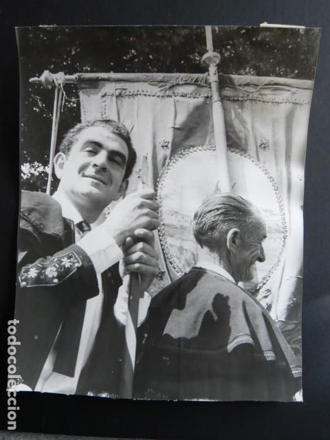 Fotografia antiga: ATIENZA GUADALAJARA FIESTA DE LA CABALLADA ANTIGUA FOTOGRAFIA ORIGINAL 18 X 24 CM