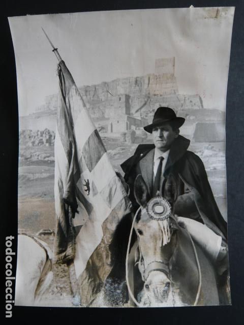 Fotografia antiga: ATIENZA GUADALAJARA FIESTA DE LA CABALLADA ANTIGUA FOTOGRAFIA ORIGINAL 18 X 24 CM