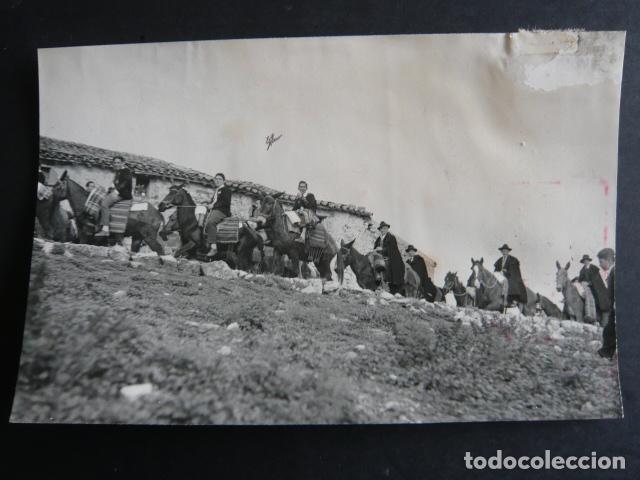 Fotograf&iacute;a antigua: ATIENZA GUADALAJARA FIESTA DE LA CABALLADA ANTIGUA FOTOGRAFIA ORIGINAL 18 X 12 CM