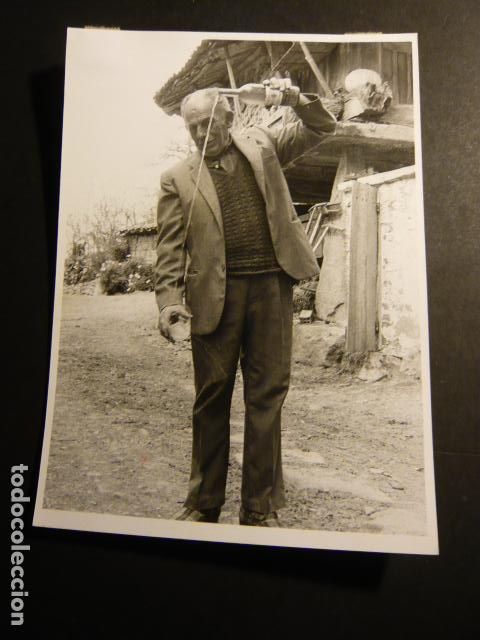 Antique Photography: ASTURIAS ASTURIANO ESCANCIANDO SIDRA ANTIGUA FOTOGRAFIA ORIGINAL 12 X 17 CM