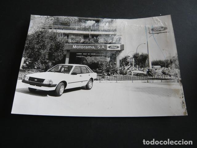 Antique Photography: AUTOMOVIL FORD ESCORT ANTIGUA FOTOGRAFIA ORIGINAL 18 X 24 CM
