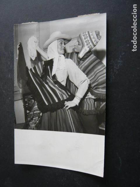 Antique Photography: CACERES FESTIVAL DE FOLKLORE HISPANICO 1962 ANTIGUA FOTOGRAFIA ORIGINAL 18 X 13 CM