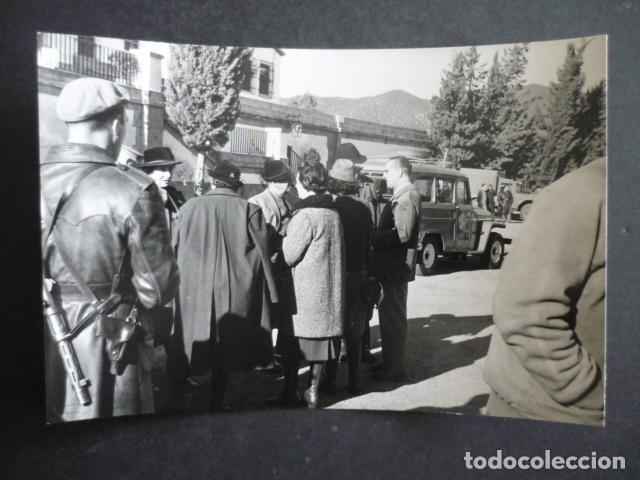 Antique Photography: ANDUJAR JAEN VISITA HOSPITAL GARCIA ORCOYEN DIRECTOR SANIDAD 1959 ANTIGUA FOTOGRAFIA 12 X 18 CM