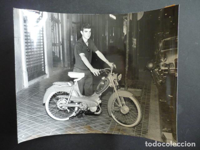 Antique Photography: MOTOCICLETA MOVESA 1964 ANTIGUA FOTOGRAF&Iacute;A 24 X 18 CM