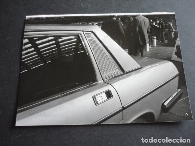 Fotografia antica: SALON DEL AUTOMOVIL DE TURIN 1980 AUTOMOVIL TALBOT SOLARA FOTOGRAFIA 13 X 18 CM