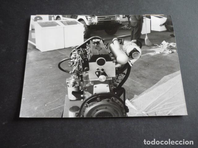 Antique Photography: SALON DEL AUTOMOVIL DE TURIN 1980 AUTOMOVIL FORD FIESTA FOTOGRAFIA 13 X 18 CM