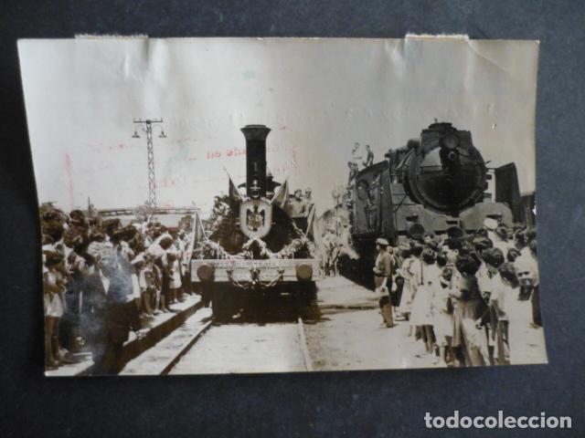 Antique Photography: ALICANTE NOCHE DE SAN JUAN TREN CENTENARIO ANTIGUA FOTOGRAFIA ORIGINAL 8,5 X 14 CM